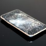 【iPhone7/Plus】画面が割れた時の修理方法一覧・auやドコモなどの値段